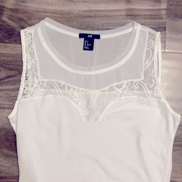 H&M White Feminine Tank Top - Picture 2 of 4
